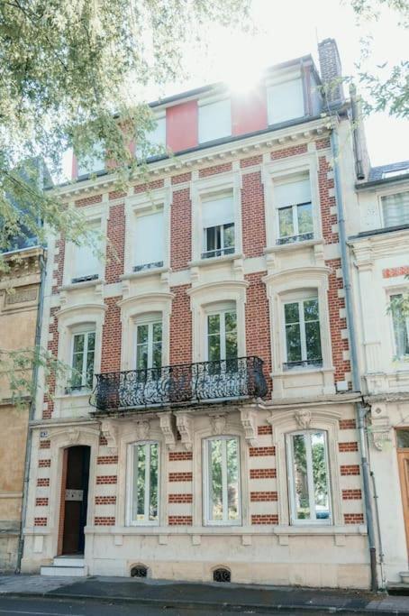 L'Alsace - Tout Confort Charleville-Mézières Εξωτερικό φωτογραφία